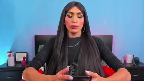 Abbigail Fuster  online show from 23, 12, 2024