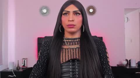 Abbigail Fuster  online show from 31, 1, 2025