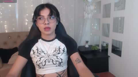 Snapshot of abbiross chatting on 28, 12, 2024 Abbi online show from 28, 12, 2024