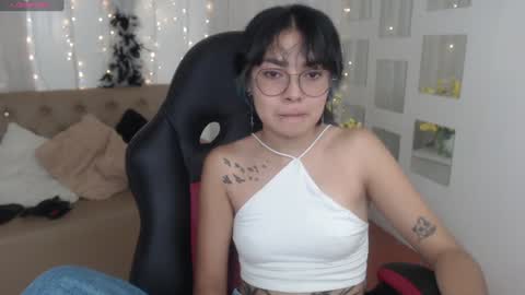 Snapshot of abbiross chatting on 10, 1, 2025 Abbi online show from 10, 1, 2025