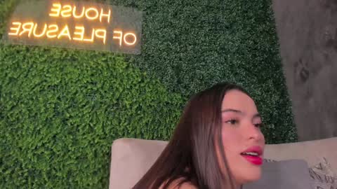 Snapshot of abby_me chatting on 6, 2, 2025 A B B Y online show from 6, 2, 2025