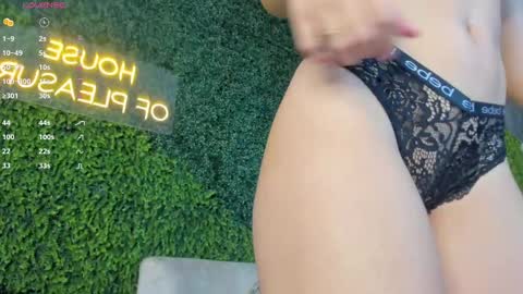 Snapshot of abby_me chatting on 10, 2, 2025 A B B Y online show from 10, 2, 2025