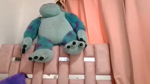 Snapshot of abby_moss_2 chatting on 10, 11, 2025 abby_moss_2 online show from 10, 11, 2025