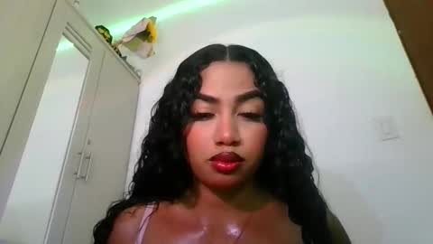 Snapshot of abby_moss_2 chatting on 22, 11, 2025 abby_moss_2 online show from 22, 11, 2025