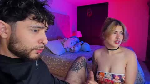 Snapshot of abbyandchris1 chatting on 12, 10, 2025 START TRANSMISSION ---- AM COLOMBIA TIME online show from 12, 10, 2025