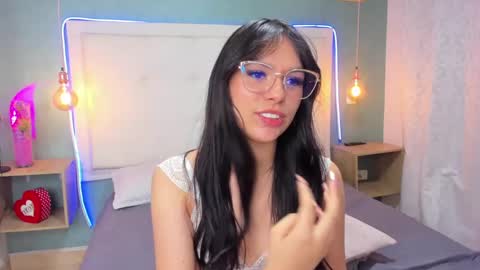 Abby Dixon  online show from 25, 1, 2025