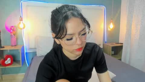 Abby Dixon  online show from 15, 2, 2025