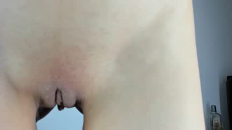 Snapshot of abbyhowlland chatting on 1, 2, 2025 sara online show from 1, 2, 2025