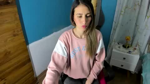 Snapshot of abbyhowlland chatting on 13, 11, 2025 sara online show from 13, 11, 2025