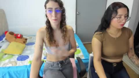 Snapshot of abbyhowlland chatting on 19, 5, 2026 sara online show from 19, 5, 2026