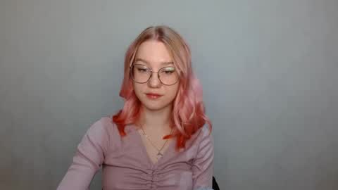 Abby Lovense is active online show from 5, 12, 2024