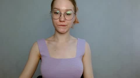 Snapshot of abbymoore__ chatting on 7, 3, 2025 Abby Lovense is active online show from 7, 3, 2025