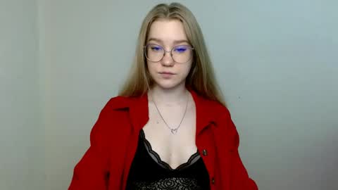 Abby Lovense is active online show from 7, 6, 2026