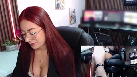 Abby Stones online show from 3, 2, 2025