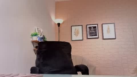 Snapshot of abbystones chatting on 28, 7, 2026 Abby Stones online show from 28, 7, 2026