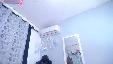 Snapshot of abbyy_taylor_ chatting on 10, 10, 2025 Abby online show from 10, 10, 2025