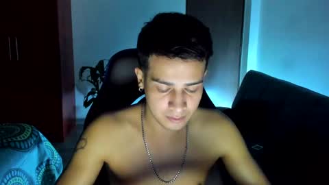 Independence model AbelAsburgo online show from 15, 11, 2025