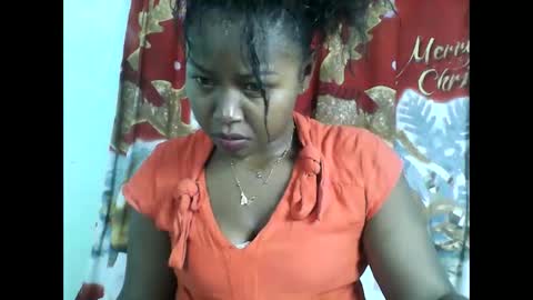 Snapshot of abella677022 chatting on 15, 5, 2026 abella677022 online show from 15, 5, 2026