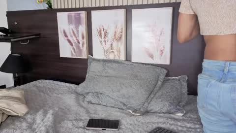 abella_as_ online show from 16, 5, 2026