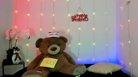 Snapshot of abellaconnor chatting on 2, 12, 2024 Abella and Kendra online show from 2, 12, 2024