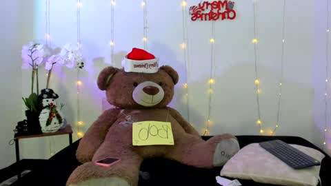 Snapshot of abellaconnor chatting on 3, 12, 2024 Abella and Kendra online show from 3, 12, 2024