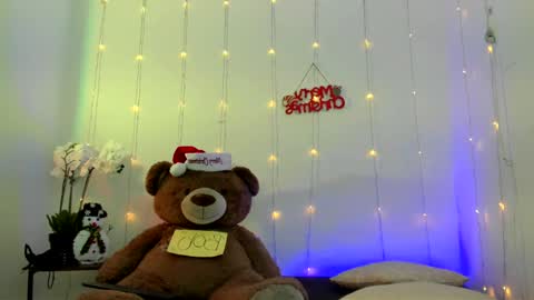 Snapshot of abellaconnor chatting on 10, 12, 2024 Abella and Kendra online show from 10, 12, 2024
