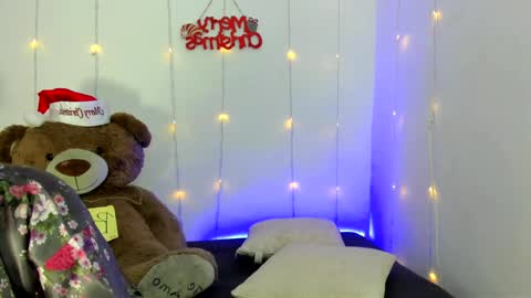 Snapshot of abellaconnor chatting on 17, 12, 2024 Abella and Kendra online show from 17, 12, 2024