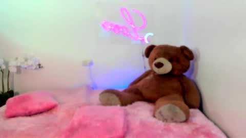 Snapshot of abellaconnor chatting on 9, 1, 2025 Abella and Kendra online show from 9, 1, 2025