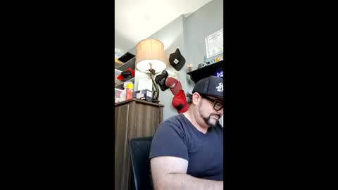 Snapshot of abennett76 chatting on 22, 5, 2026 AJ online show from 22, 5, 2026