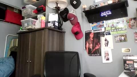 Snapshot of abennett76 chatting on 29, 5, 2026 AJ online show from 29, 5, 2026