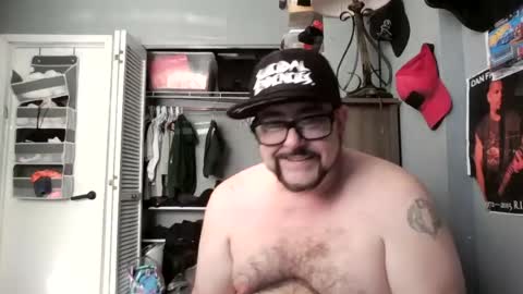 Snapshot of abennett76 chatting on 18, 6, 2026 AJ online show from 18, 6, 2026