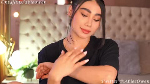 abie_owen online show from 22, 1, 2025