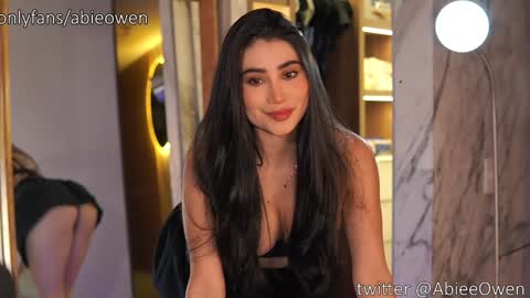 abie_owen online show from 23, 9, 2025