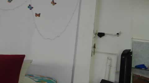 Snapshot of abigail_jhonss chatting on 1, 2, 2025 abigail_jhonss online show from 1, 2, 2025