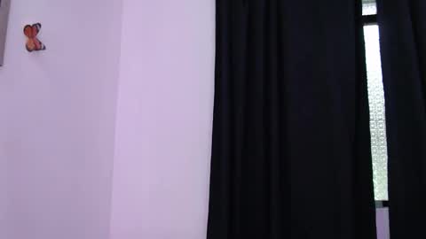 Snapshot of abigail_jhonss chatting on 10, 10, 2025 abigail_jhonss online show from 10, 10, 2025