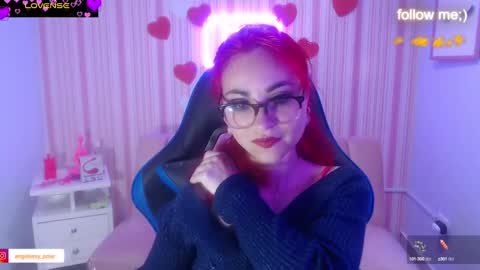 abril_ch_ online show from 4, 3, 2025