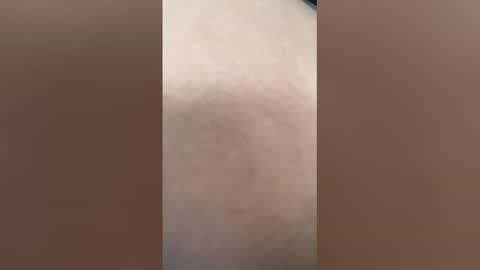 Snapshot of abril_gomez_11 chatting on 15, 5, 2026 abril_gomez_11 online show from 15, 5, 2026