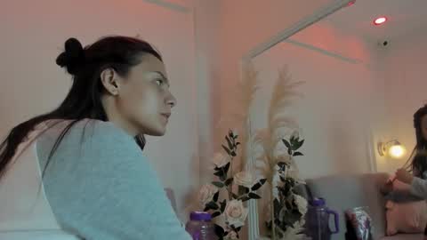 Abril jones online show from 17, 12, 2024