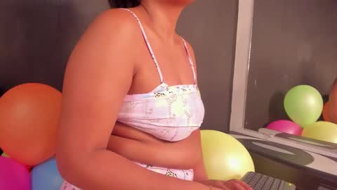 Abril jones online show from 11, 1, 2025