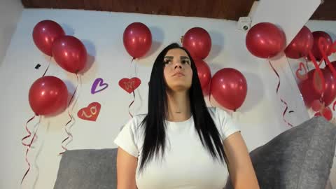 Abril jones online show from 14, 2, 2025