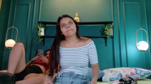 Abril jones online show from 20, 6, 2026