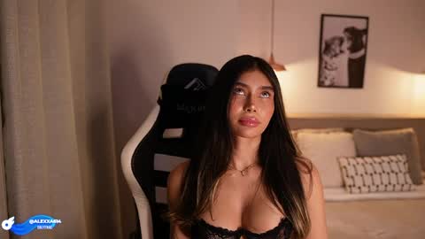 Snapshot of abril_w18 chatting on 17, 4, 2026 My name is Alexa. Please say hello I like to chat with you. If you have requests please use tip online show from 17, 4, 2026