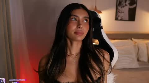 Snapshot of abril_w18 chatting on 11, 5, 2026 My name is Alexa. Please say hello I like to chat with you. If you have requests please use tip online show from 11, 5, 2026