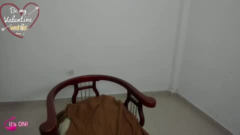 Snapshot of abrilmont chatting on 12, 2, 2025 abrilmont online show from 12, 2, 2025