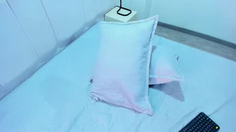 Snapshot of abrilsonne chatting on 16, 2, 2025 AbrilSonne online show from 16, 2, 2025