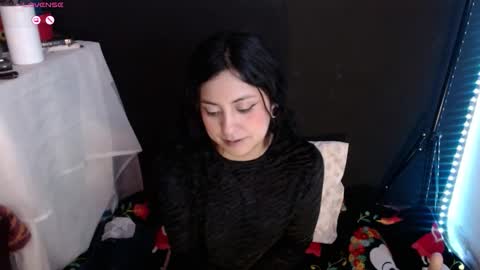 Absenta vert online show from 2, 2, 2026