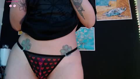 Absenta vert online show from 9, 2, 2026