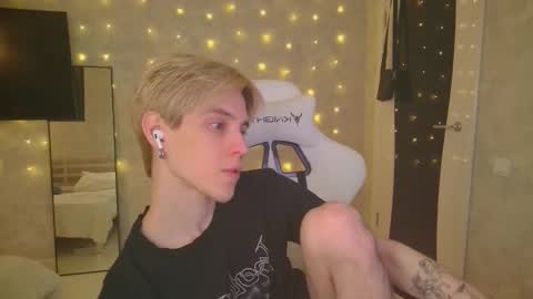 Snapshot of abslut chatting on 14, 1, 2026 Nick online show from 14, 1, 2026