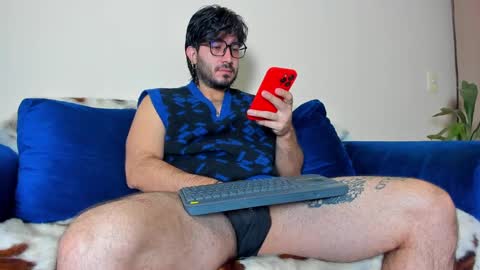 R. online show from 30, 1, 2025