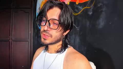 R. online show from 1, 11, 2025